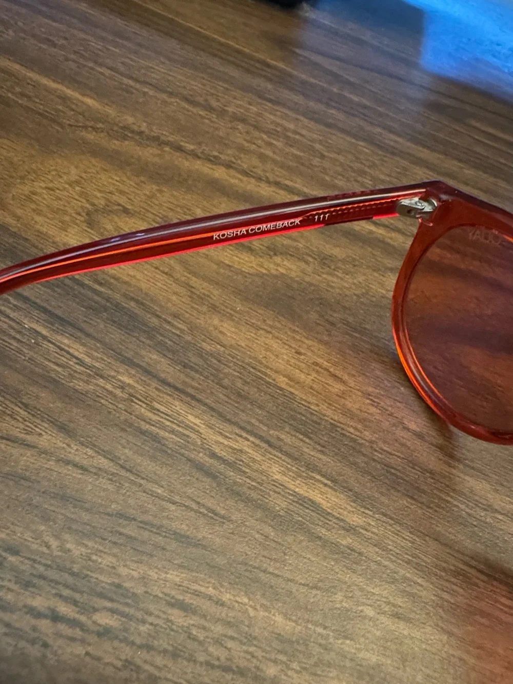 Quay Australia Transparent Red Round Sunglasses